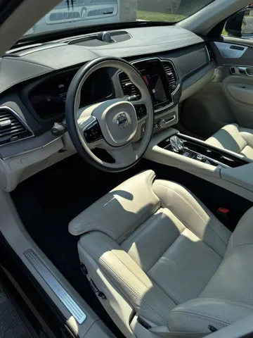 Volvo XC90 interior with cream leather seats cleaned and conditioned